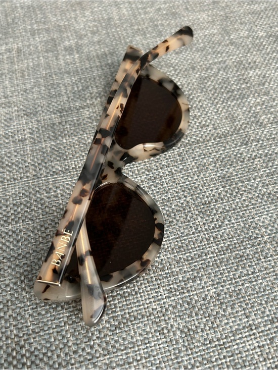 Banbé The Sofia Cat-Eye Tortoiseshell Sunglasses - Bonde Tort Brown main image 10